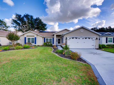Photo of 4704 River Ridge Drive, Leesburg, FL 34748 (MLS # G5105014)