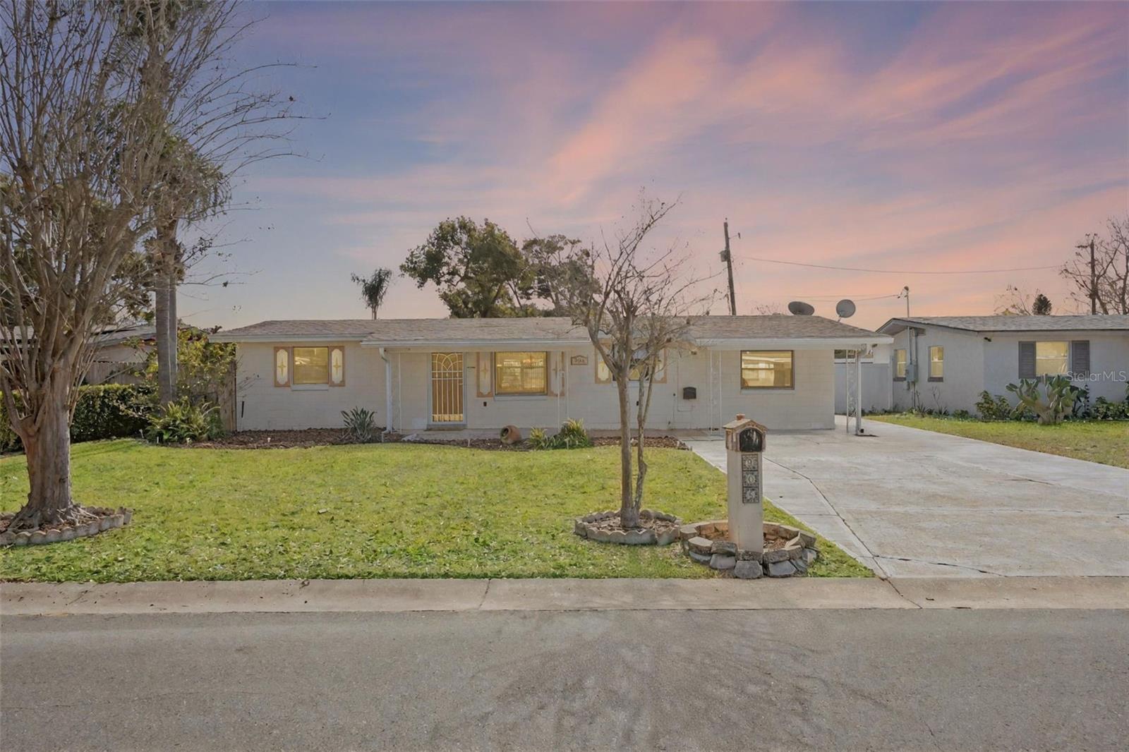 LAKEWOOD HILLS REP - Residential