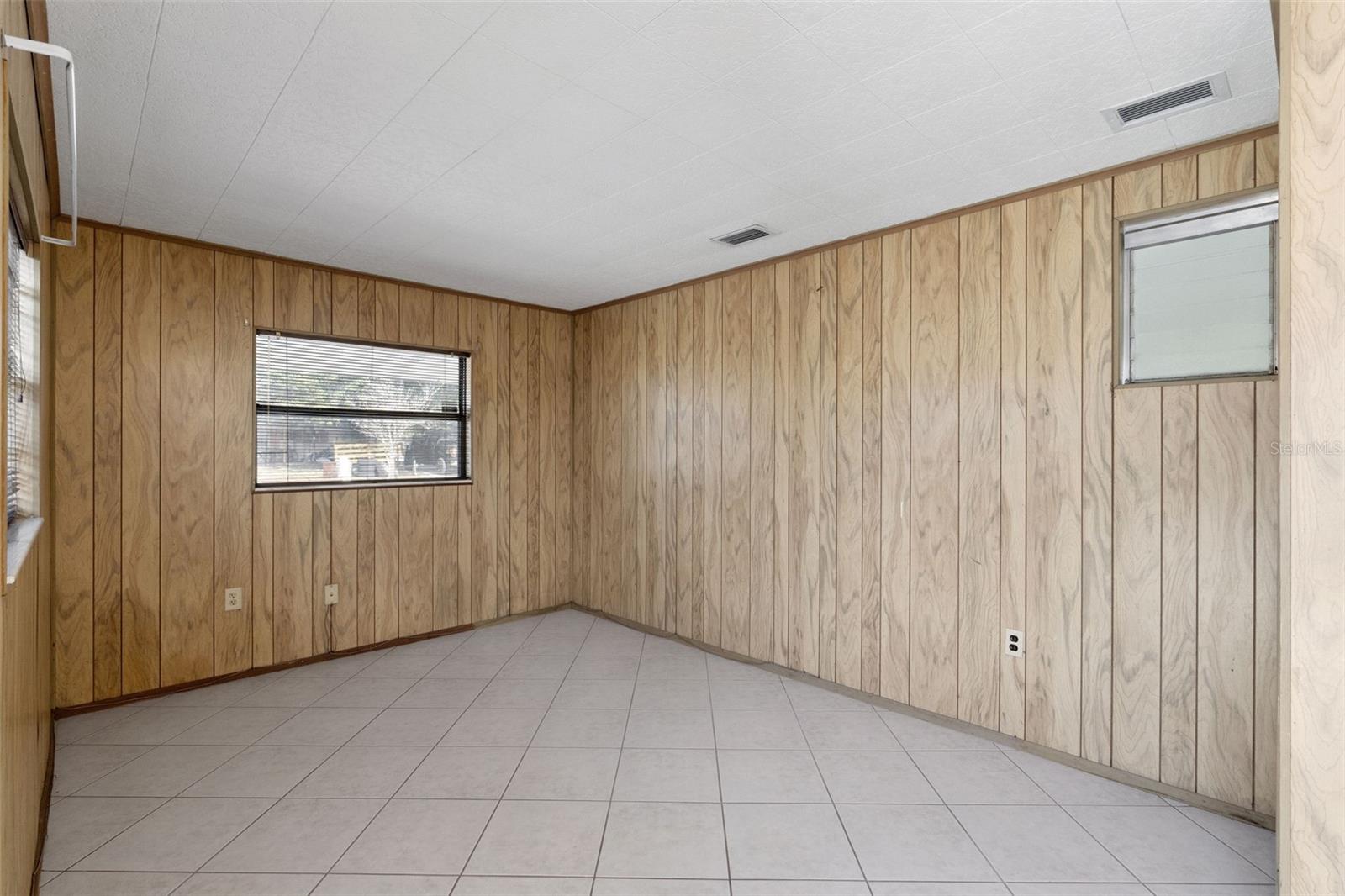 LAKEWOOD HILLS REP - Residential