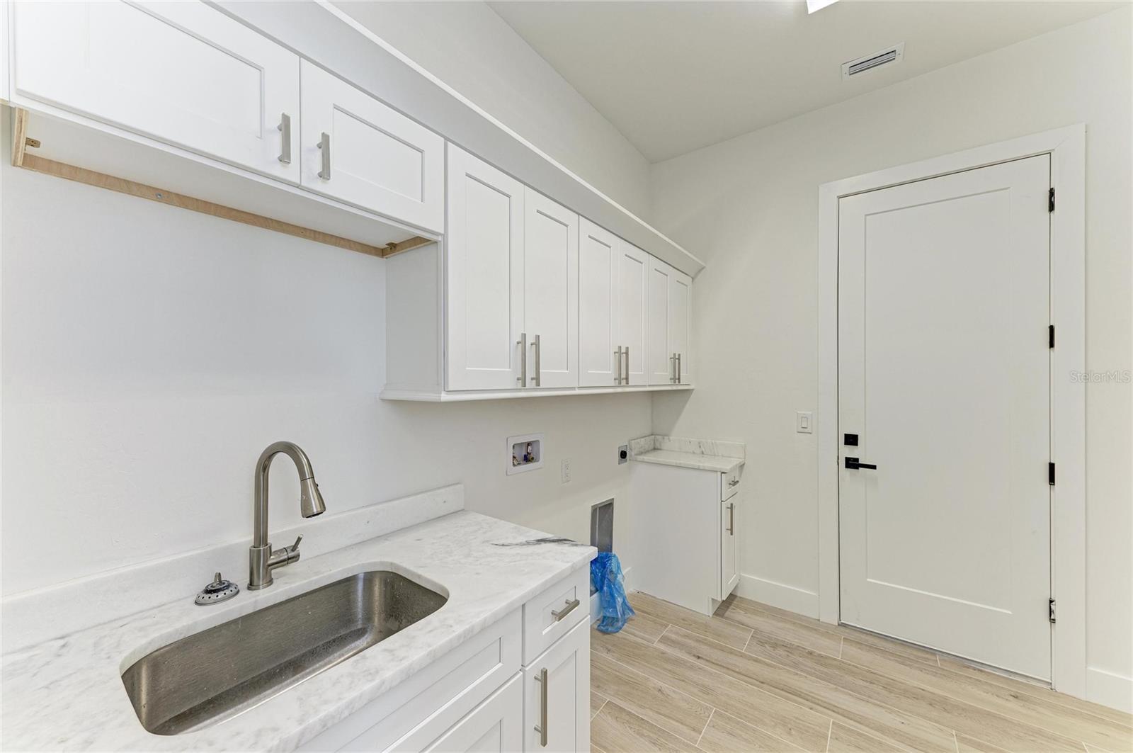 HRBR HEIGHTS - Residential