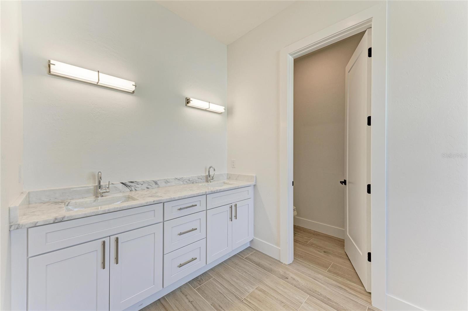 HRBR HEIGHTS - Residential