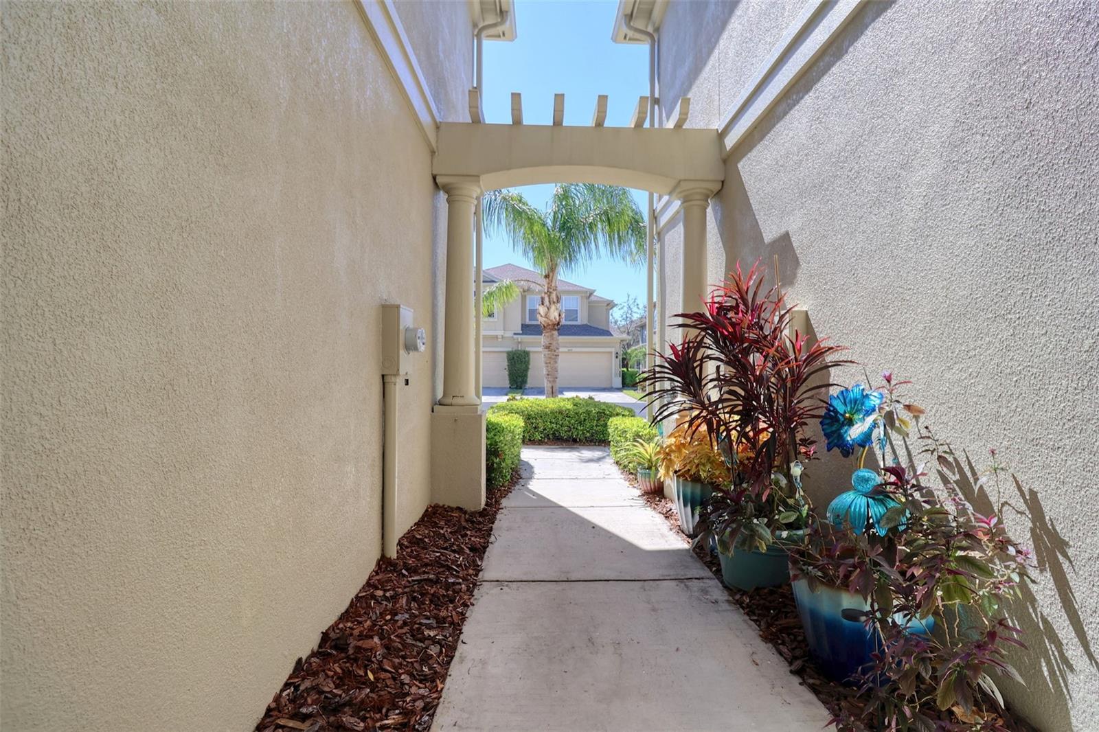 PALMBROOKE TOWNHOMES - Residential Lease