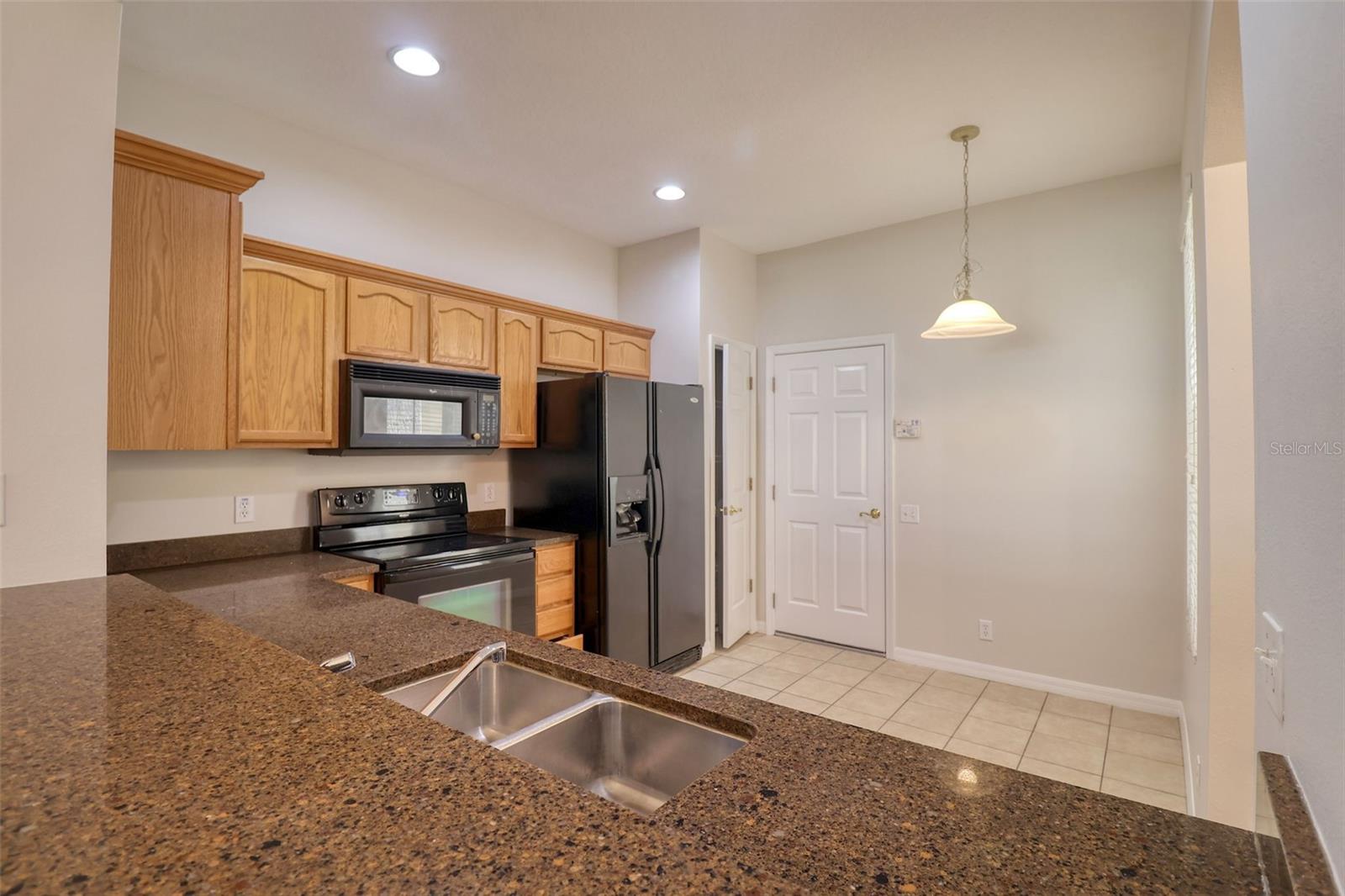 PALMBROOKE TOWNHOMES - Residential Lease