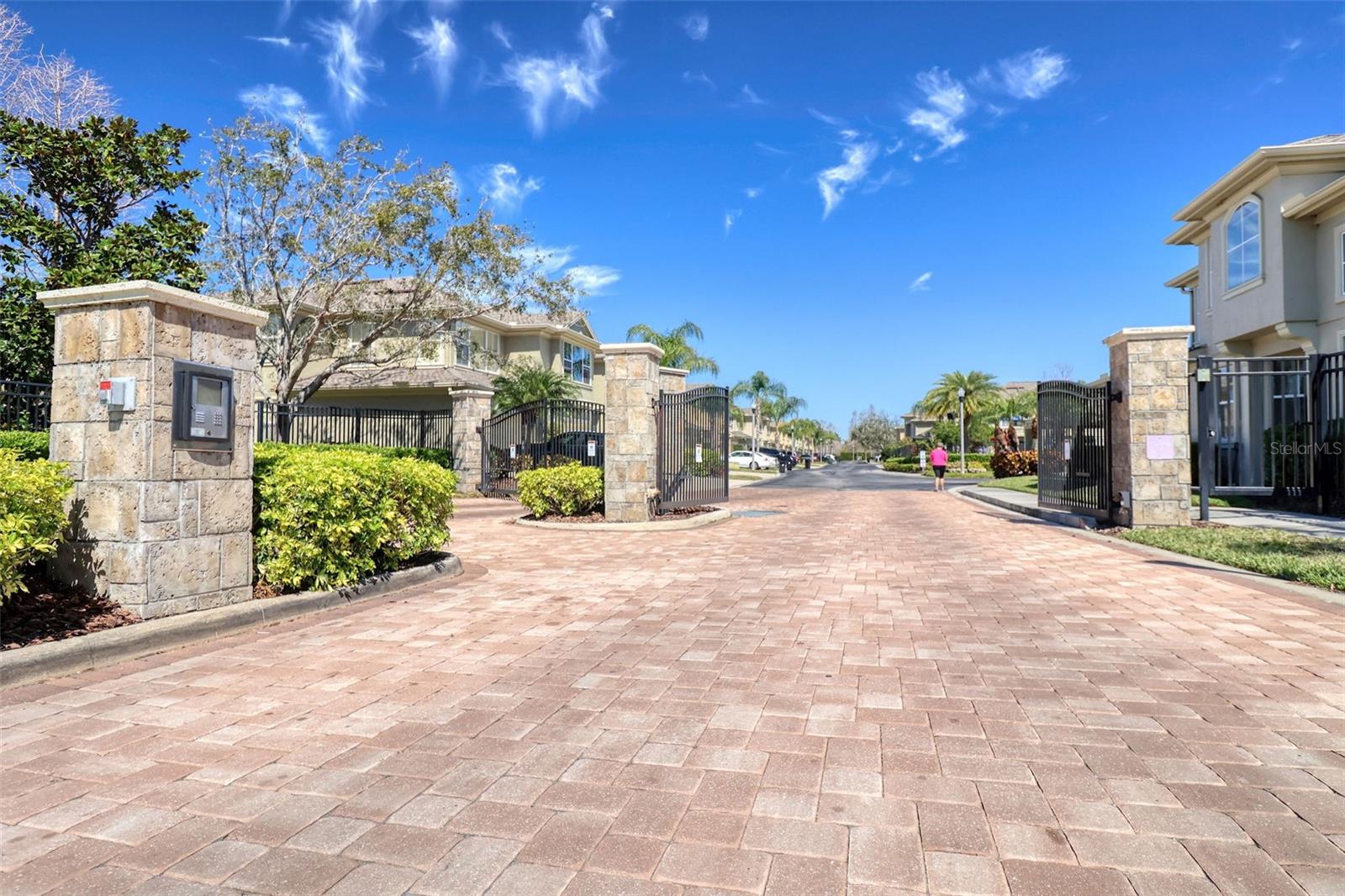 PALMBROOKE TOWNHOMES - Residential Lease