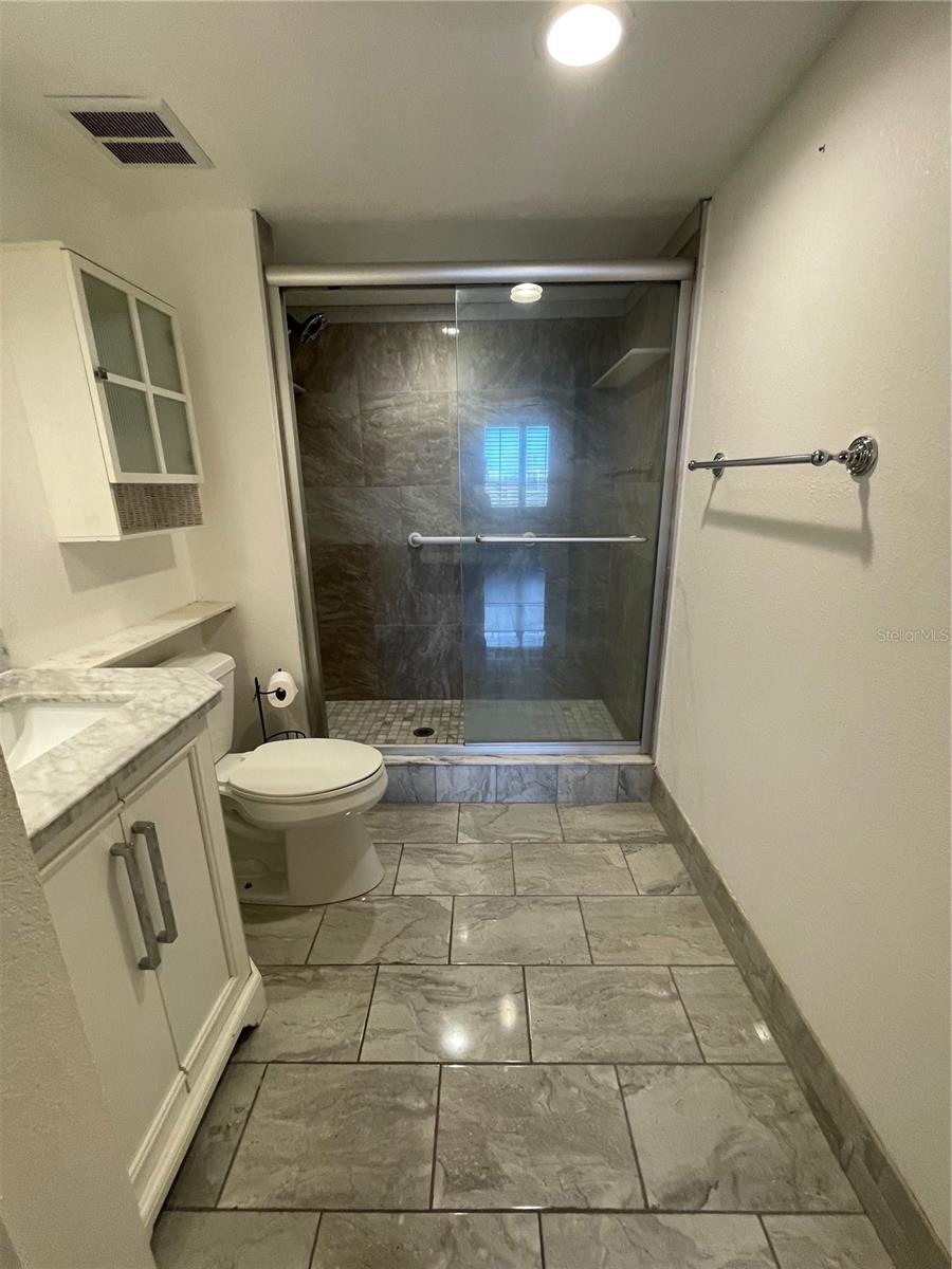 STARBOARD TOWER - Residential Lease
