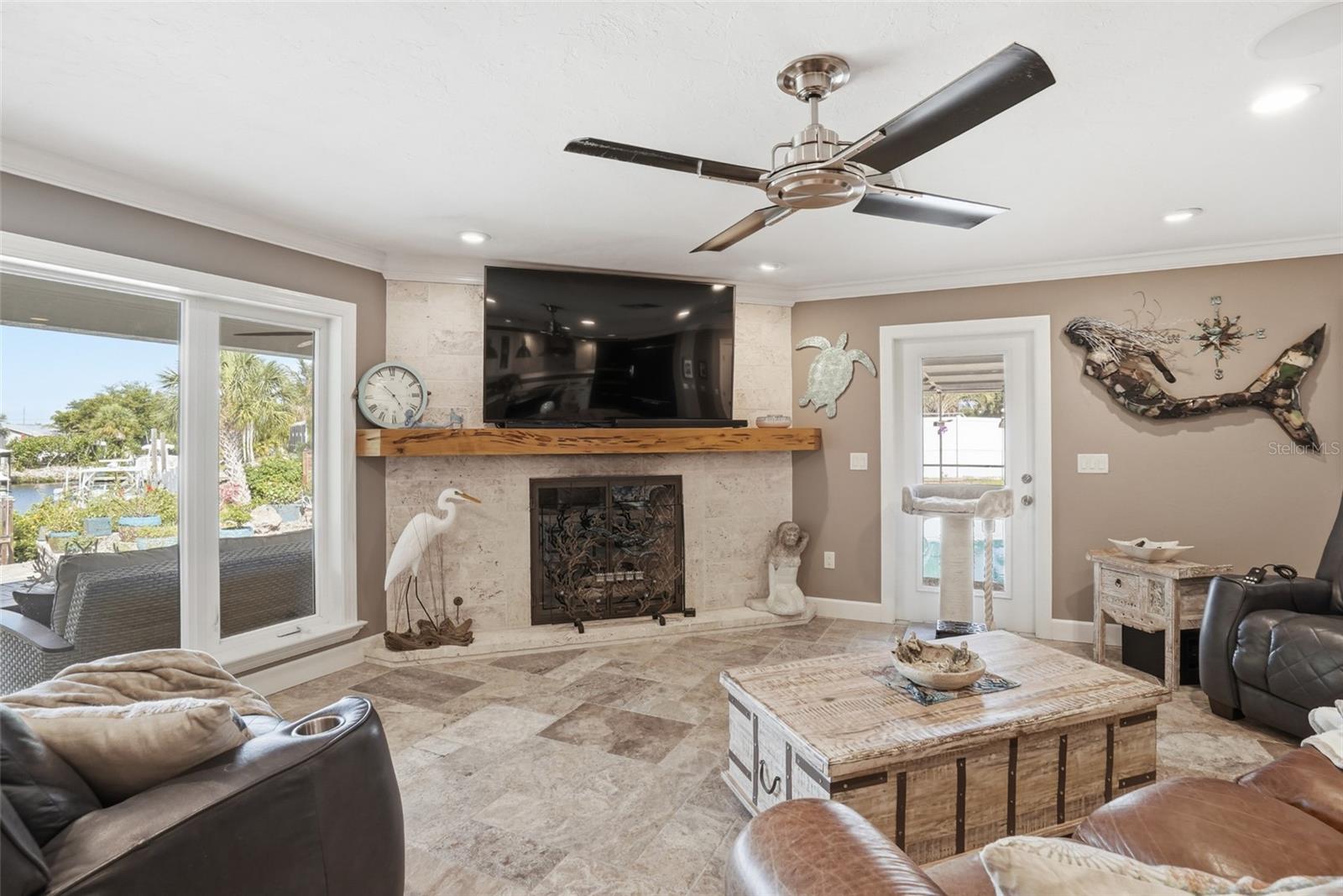 SORRENTO SHORES UNIT 1 - Residential