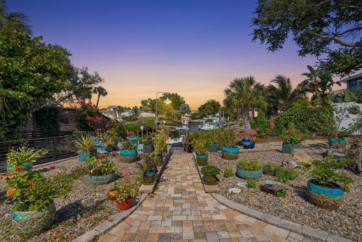 SORRENTO SHORES UNIT 1 - Residential
