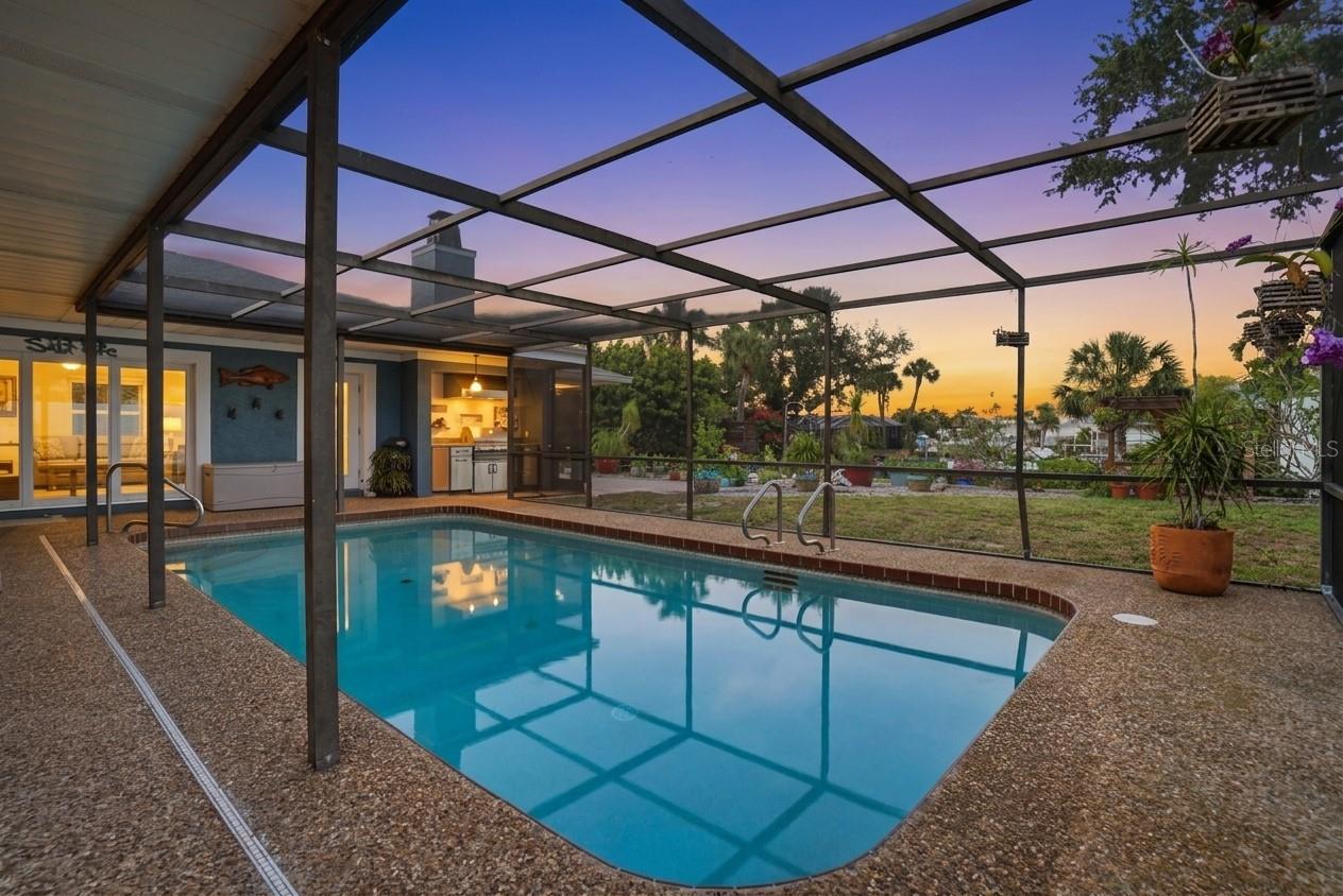 SORRENTO SHORES UNIT 1 - Residential