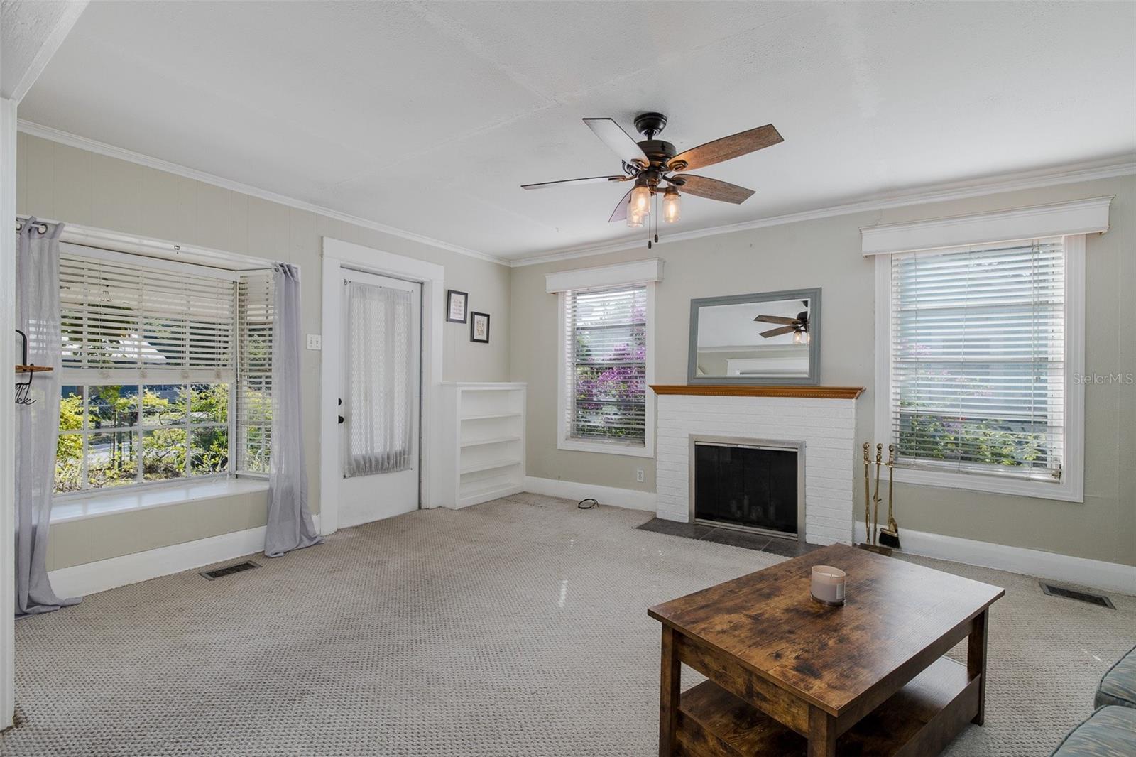 SULPHUR SPGS ADD - Residential