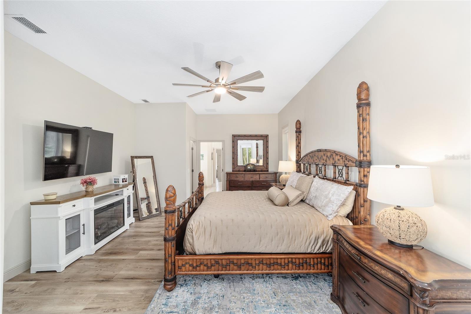 BLACK DIAMOND RANCH - Residential