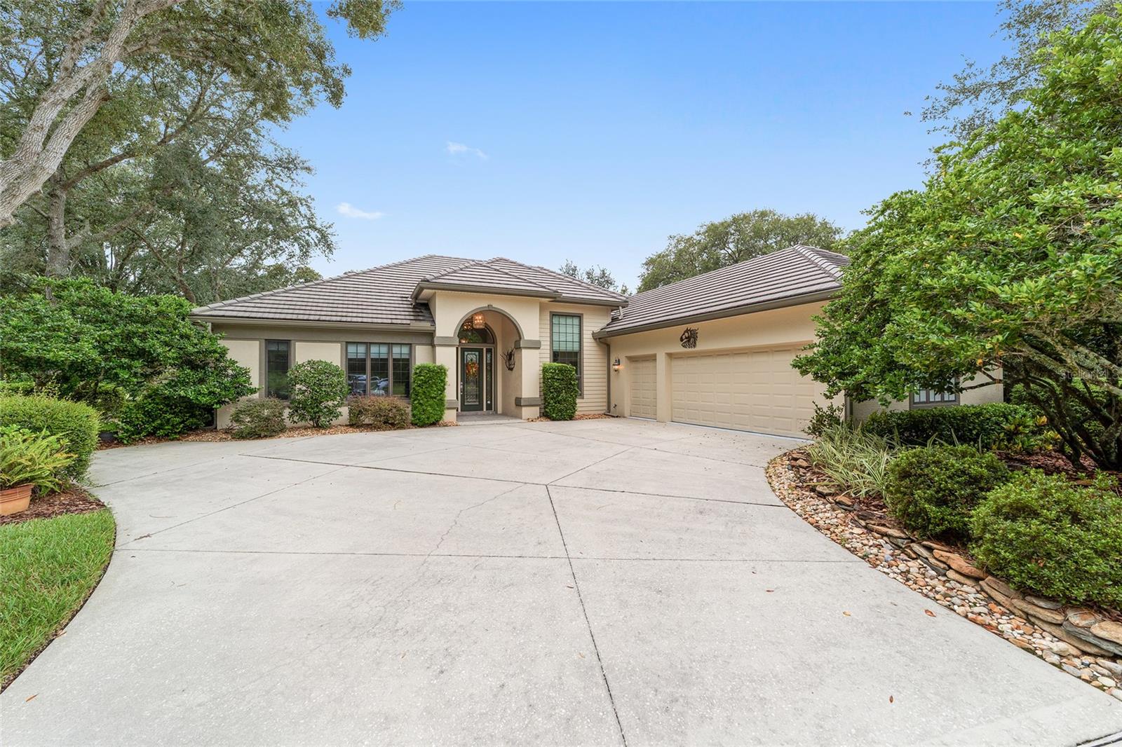 BLACK DIAMOND RANCH - Residential