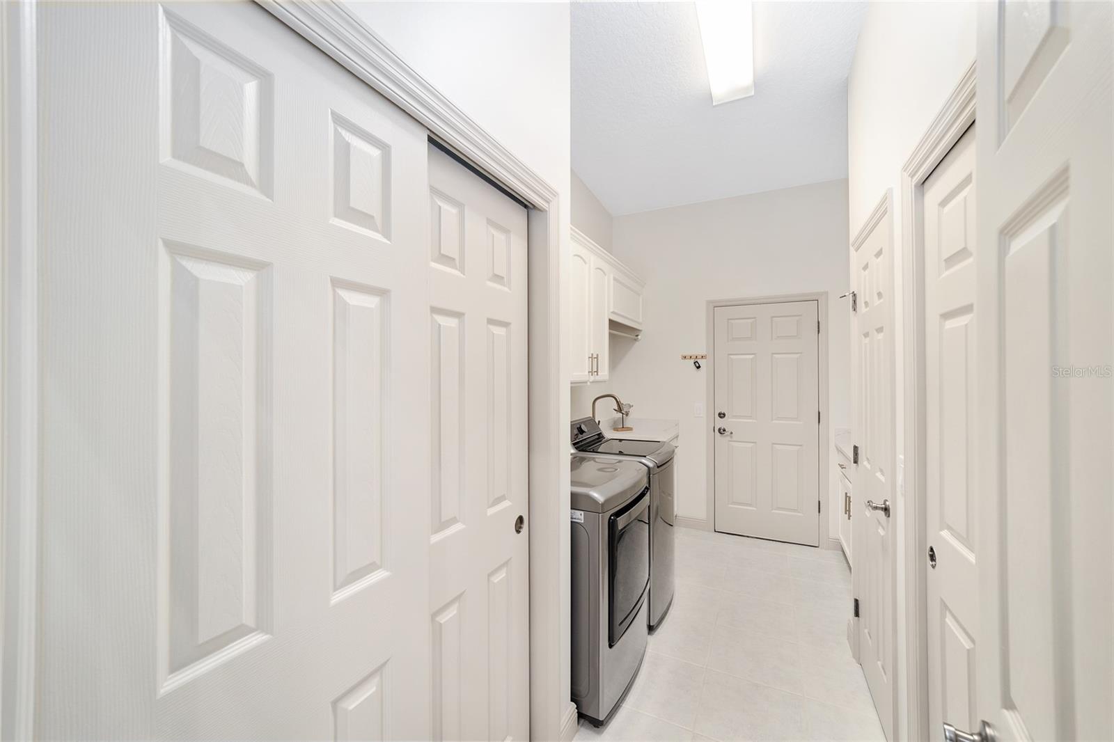 BLACK DIAMOND RANCH - Residential