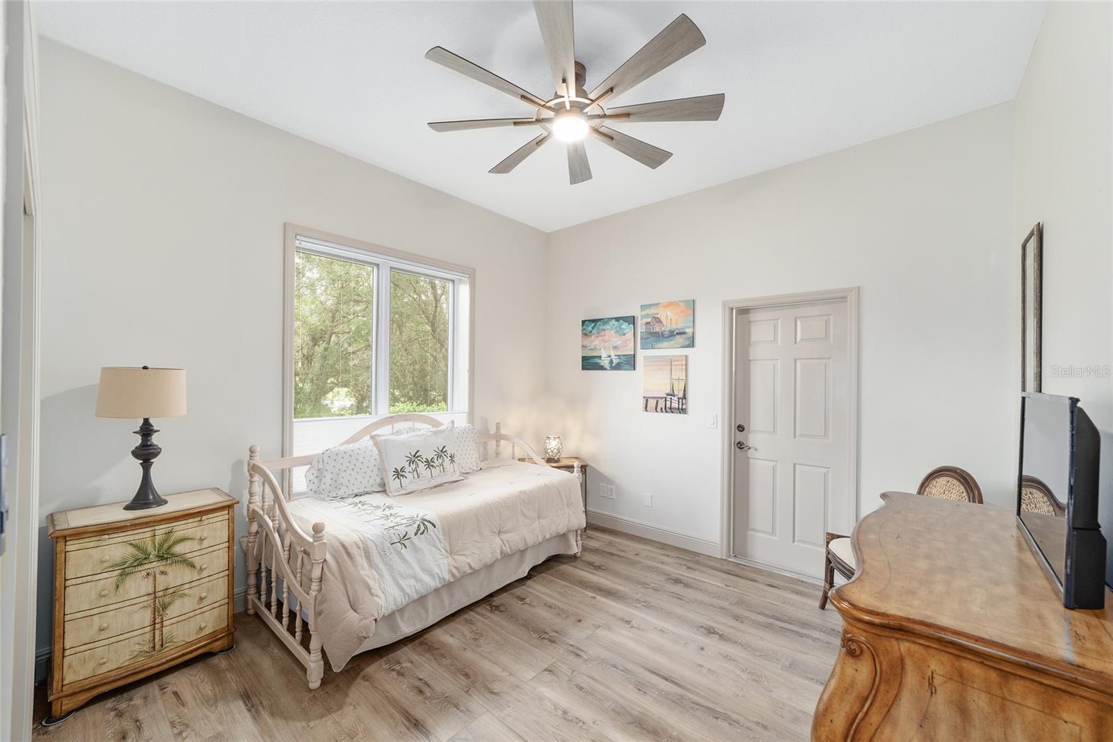 BLACK DIAMOND RANCH - Residential