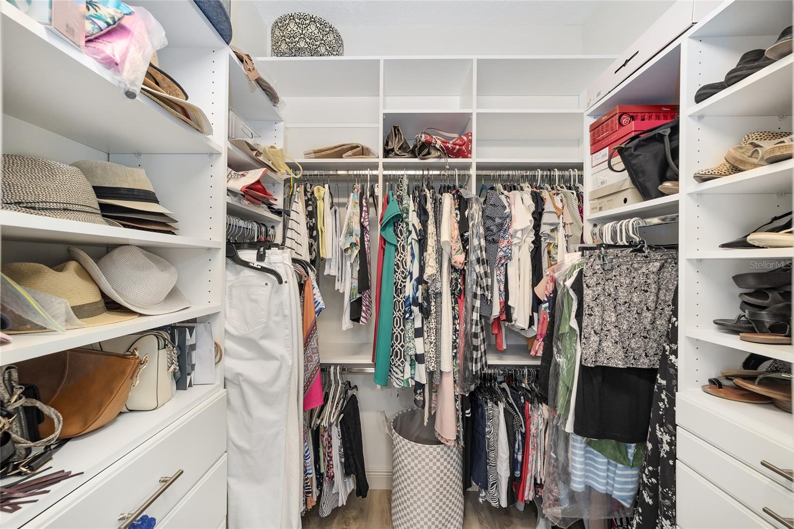 BLACK DIAMOND RANCH - Residential