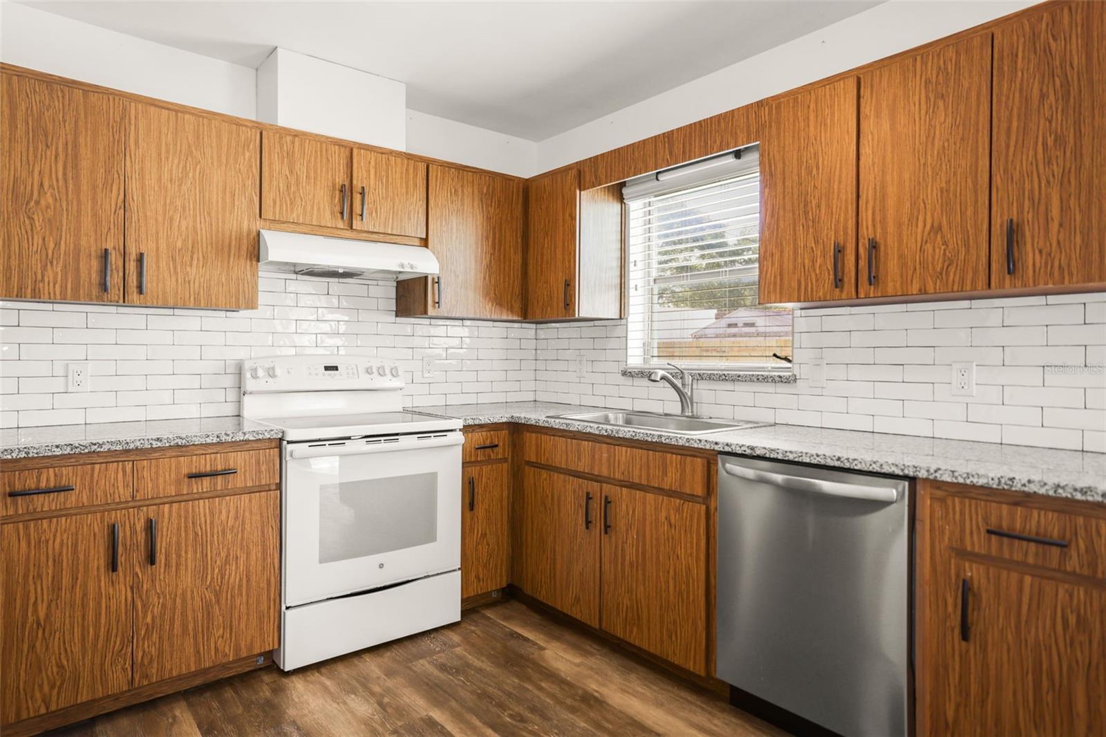 FLORAL GARDENS - Residential