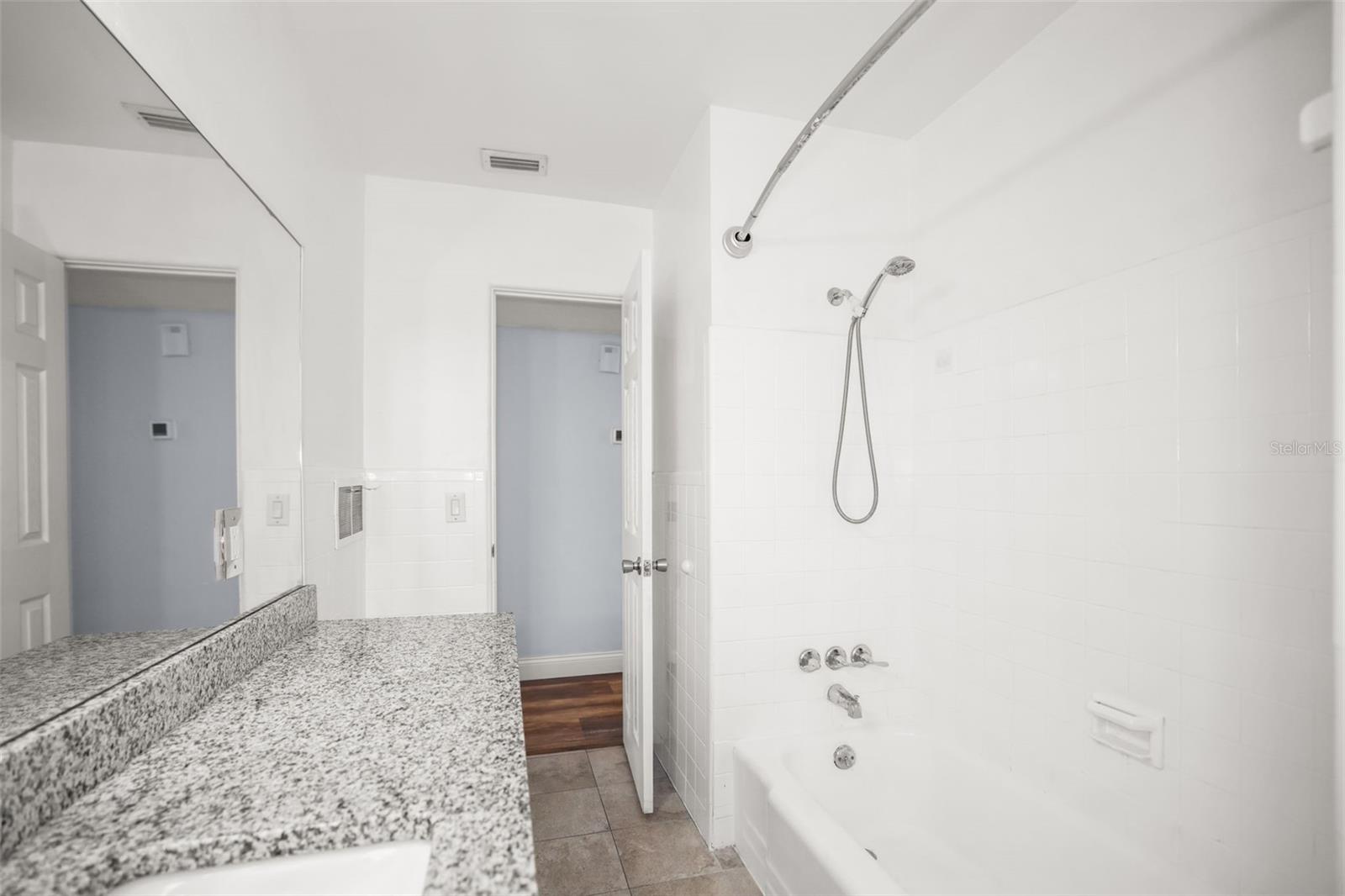 FLORAL GARDENS - Residential