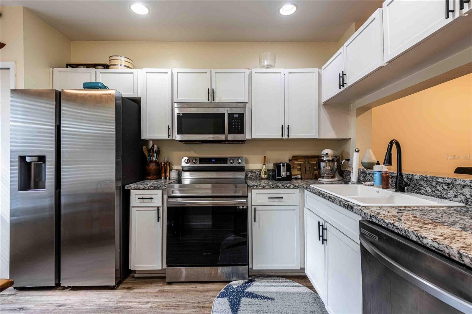 HUNTERS KEY TOWNHOMES - Residential