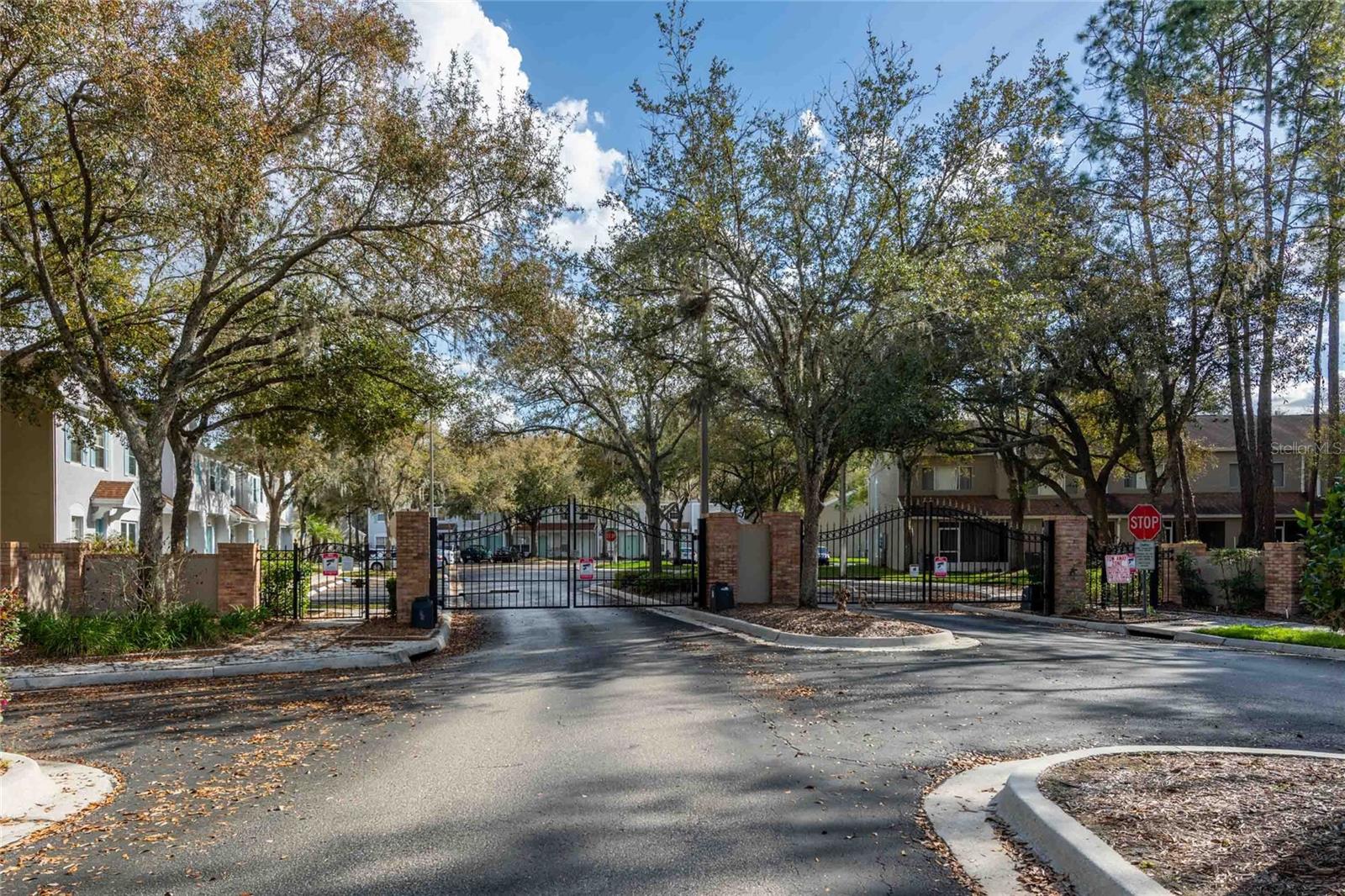 HUNTERS KEY TOWNHOMES - Residential