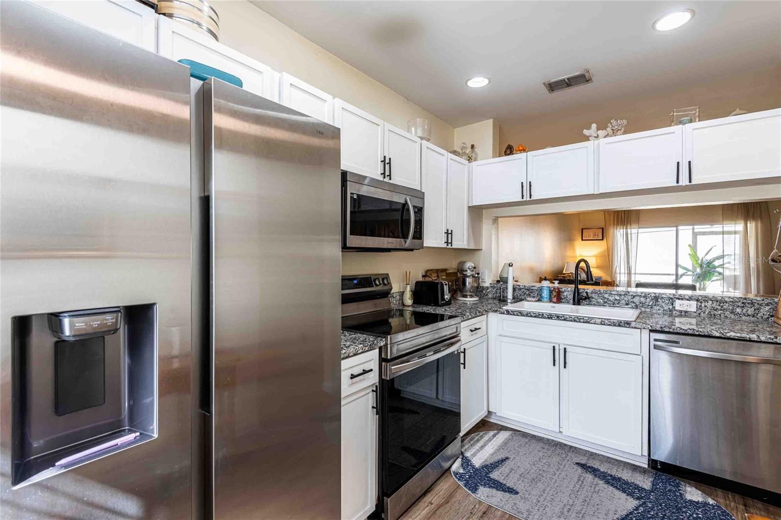 HUNTERS KEY TOWNHOMES - Residential