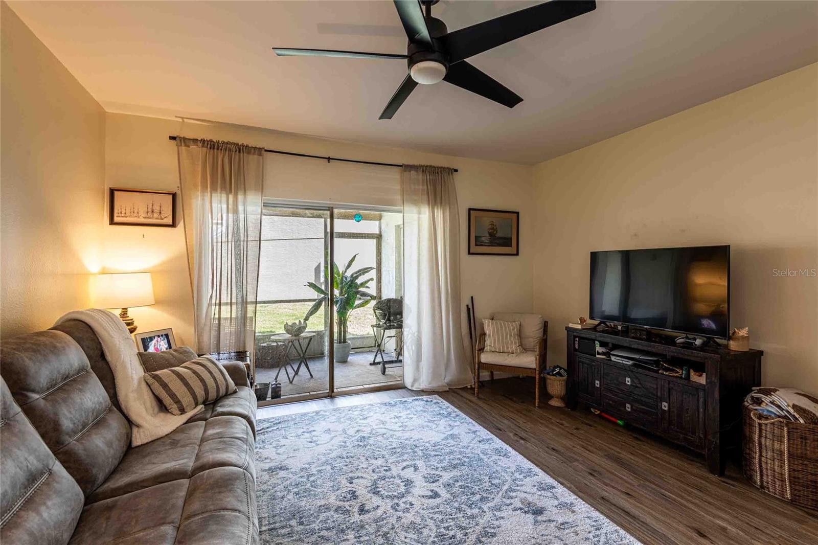 HUNTERS KEY TOWNHOMES - Residential