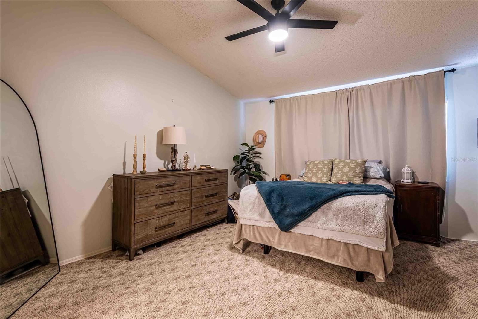 HUNTERS KEY TOWNHOMES - Residential