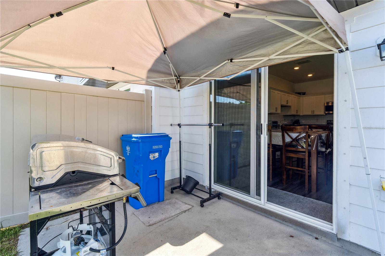 DUG CRK TWNHMS - Residential Lease