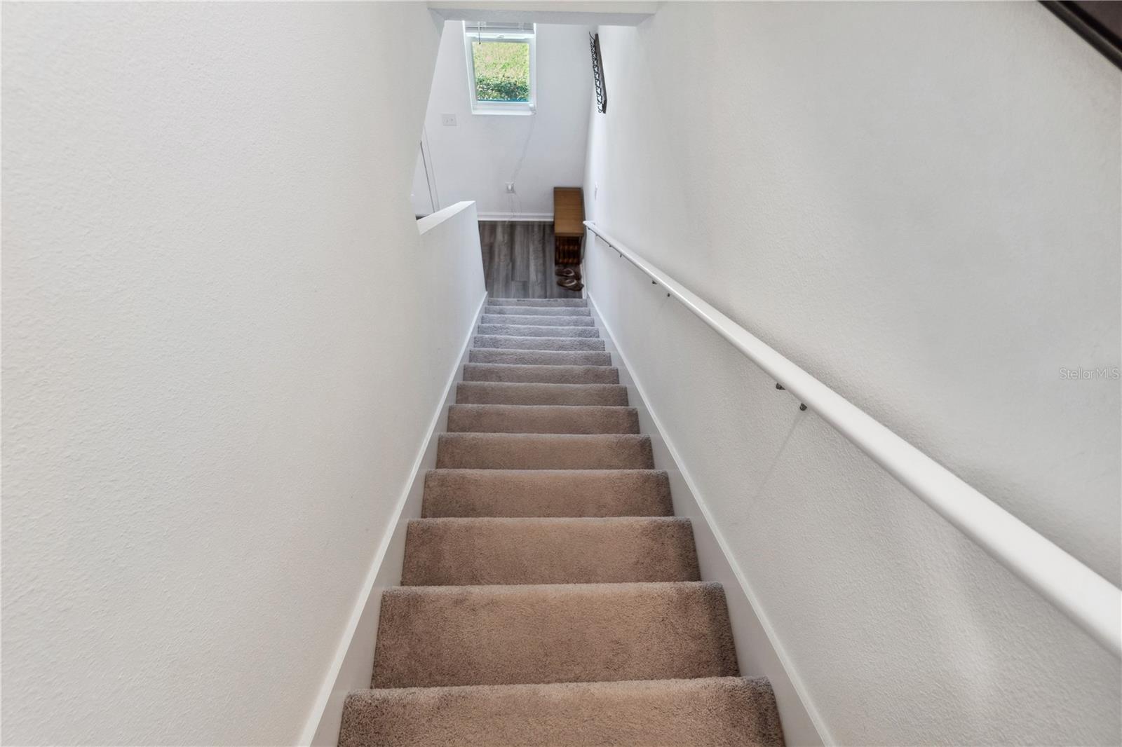 DUG CRK TWNHMS - Residential Lease