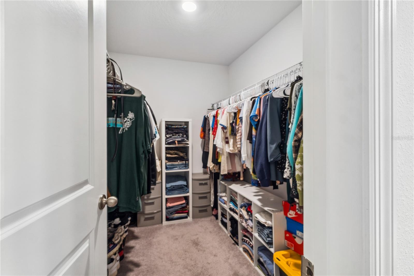 DUG CRK TWNHMS - Residential Lease