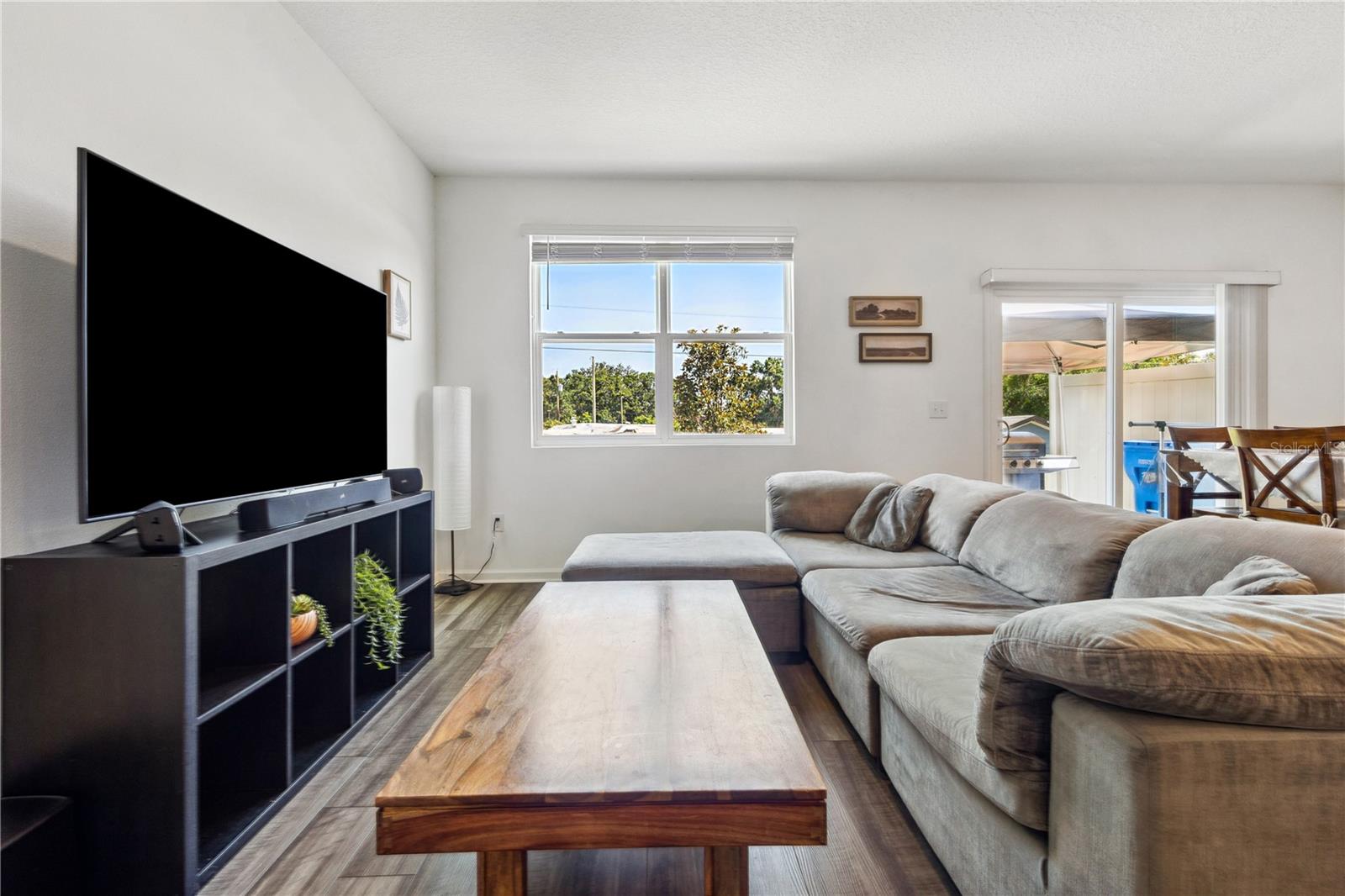 DUG CRK TWNHMS - Residential Lease