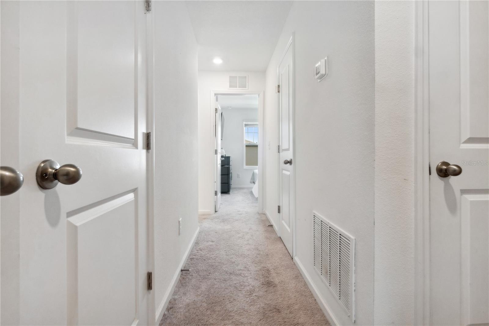 DUG CRK TWNHMS - Residential Lease