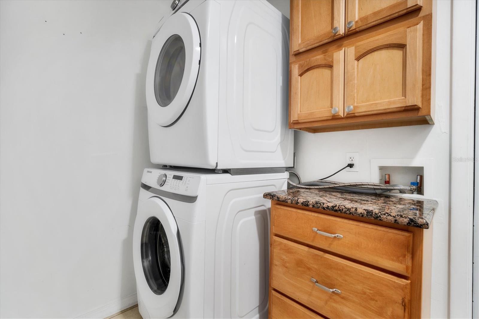 PHILLIPPI GARDENS 03 - Residential Lease