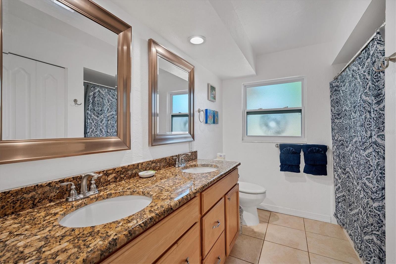 PHILLIPPI GARDENS 03 - Residential Lease