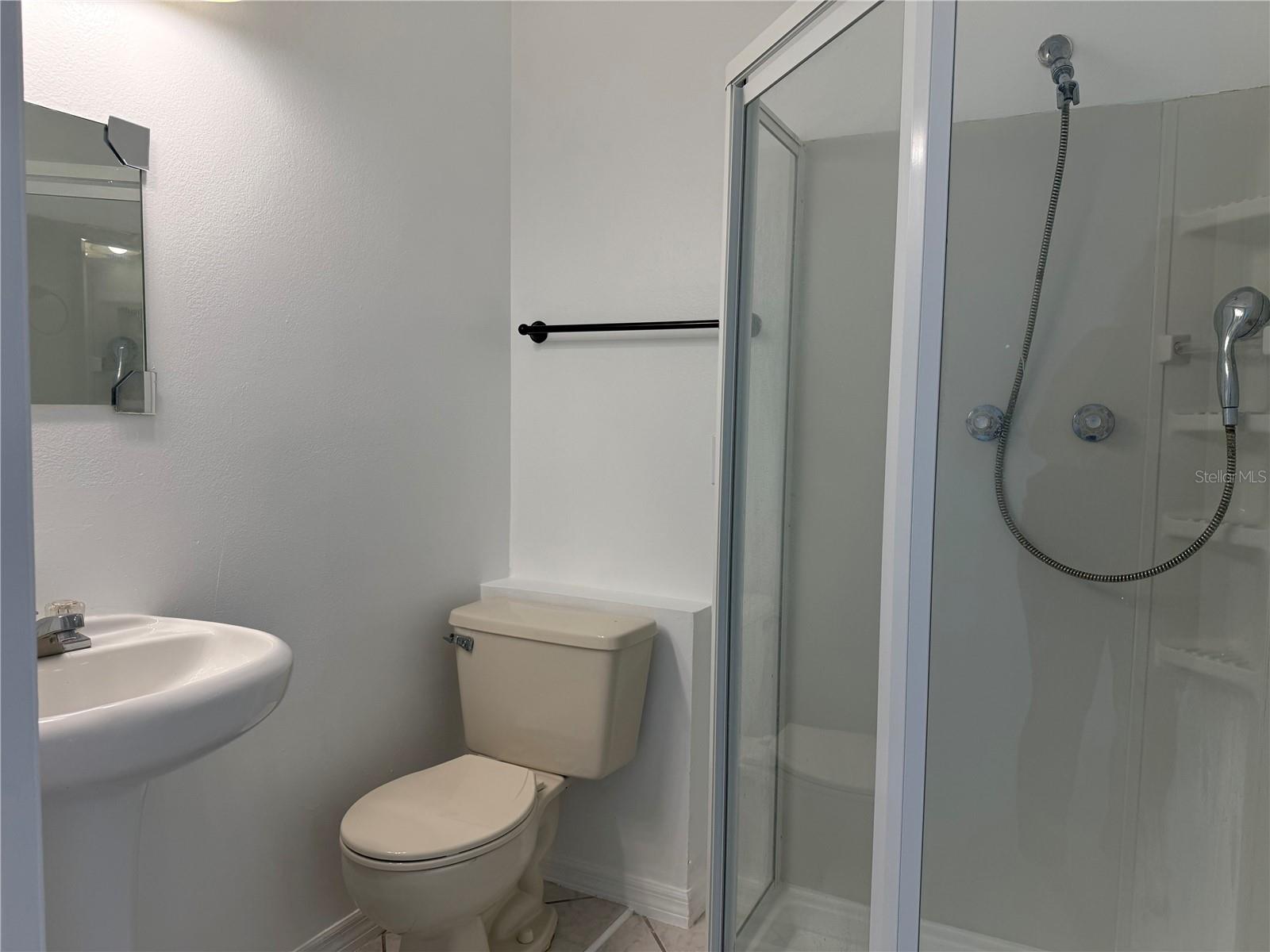 COVERED BRIDGE AT CURRY FORD WOODS ASSOC - Residential