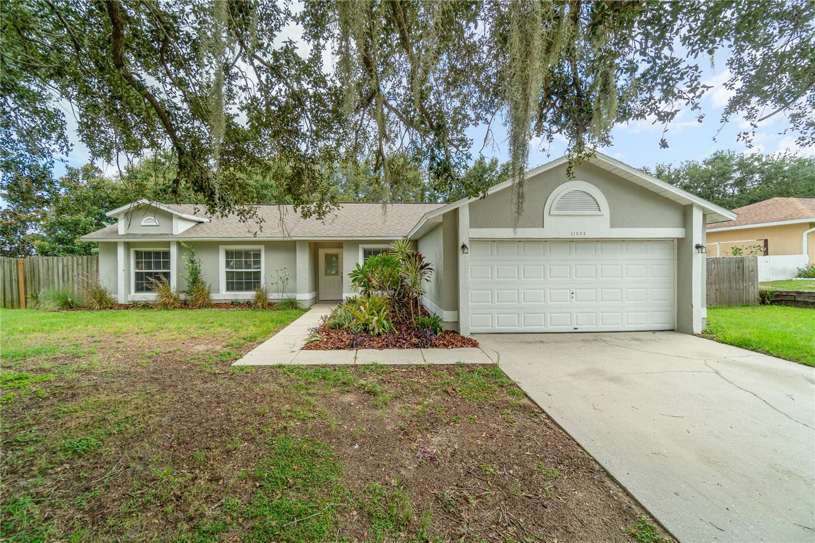 Move-in ready home featuring a 4/2 layout, a two-car garage, and a well-kept backyard, offering comfort and convenience in a desirable setting. The interior provides ample living space with a functional layout that suits a variety of needs. Located in a well-established area, it offers easy access to local amenities and major roadways.