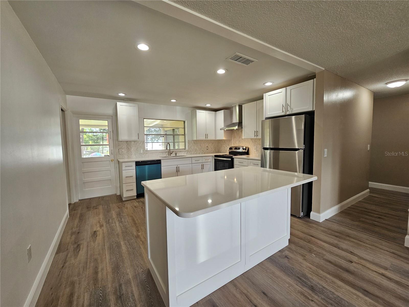 BEL AIRE WOODS ADD 07 - Residential Lease