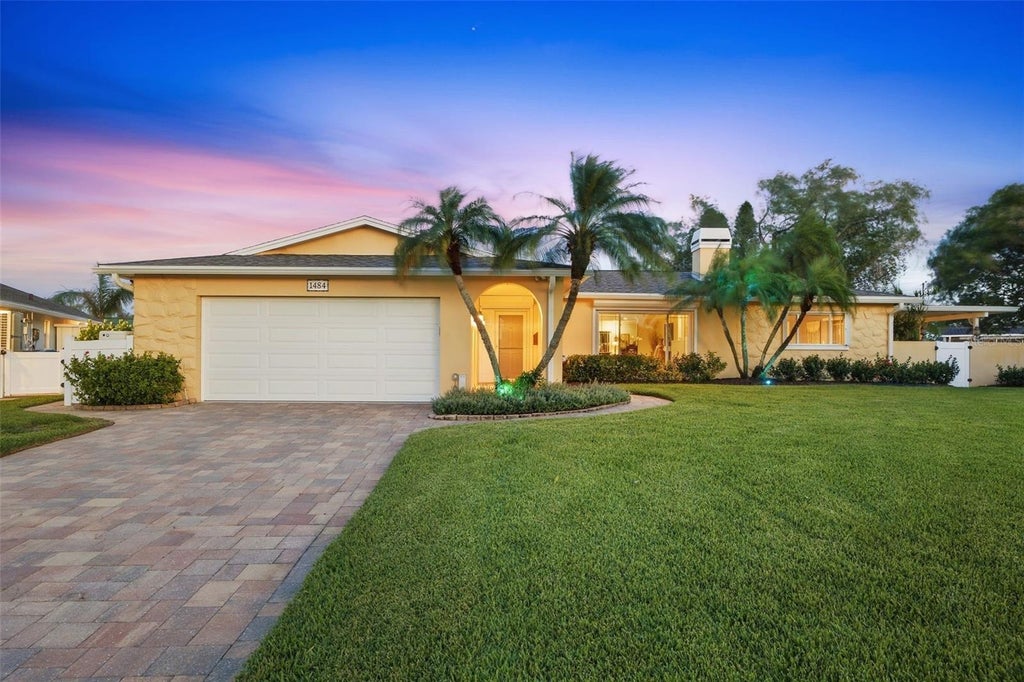 Photo of 1484 47th Avenue NE, St Petersburg, FL 33703 (MLS # TB8547716)