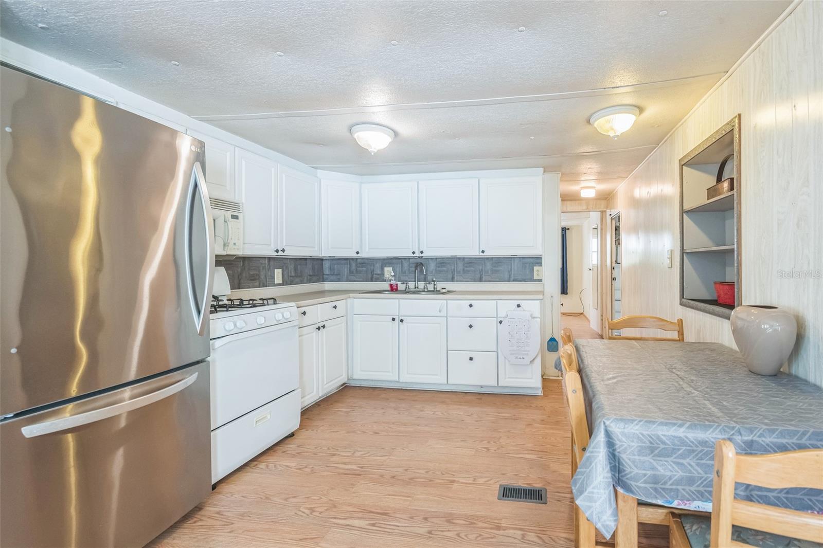 ALLANDALE - Residential