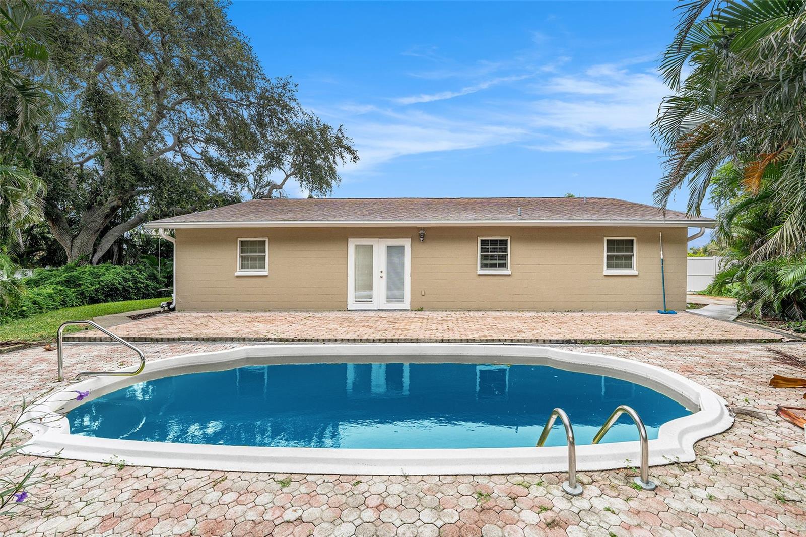 3401 COQUINA KEY DRIVE SE