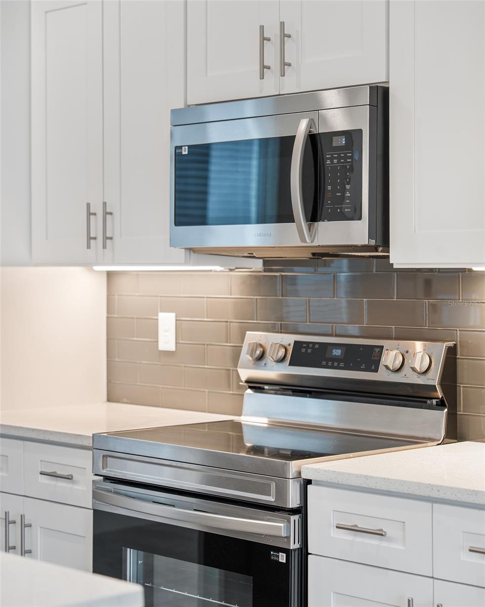 PORT CHARLOTTE SUB 10 - Residential Lease