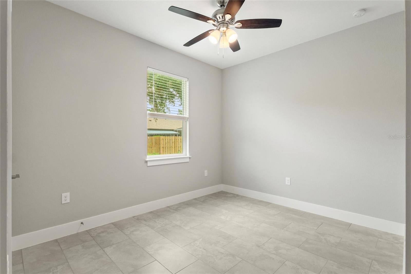 PORT CHARLOTTE SUB 10 - Residential Lease