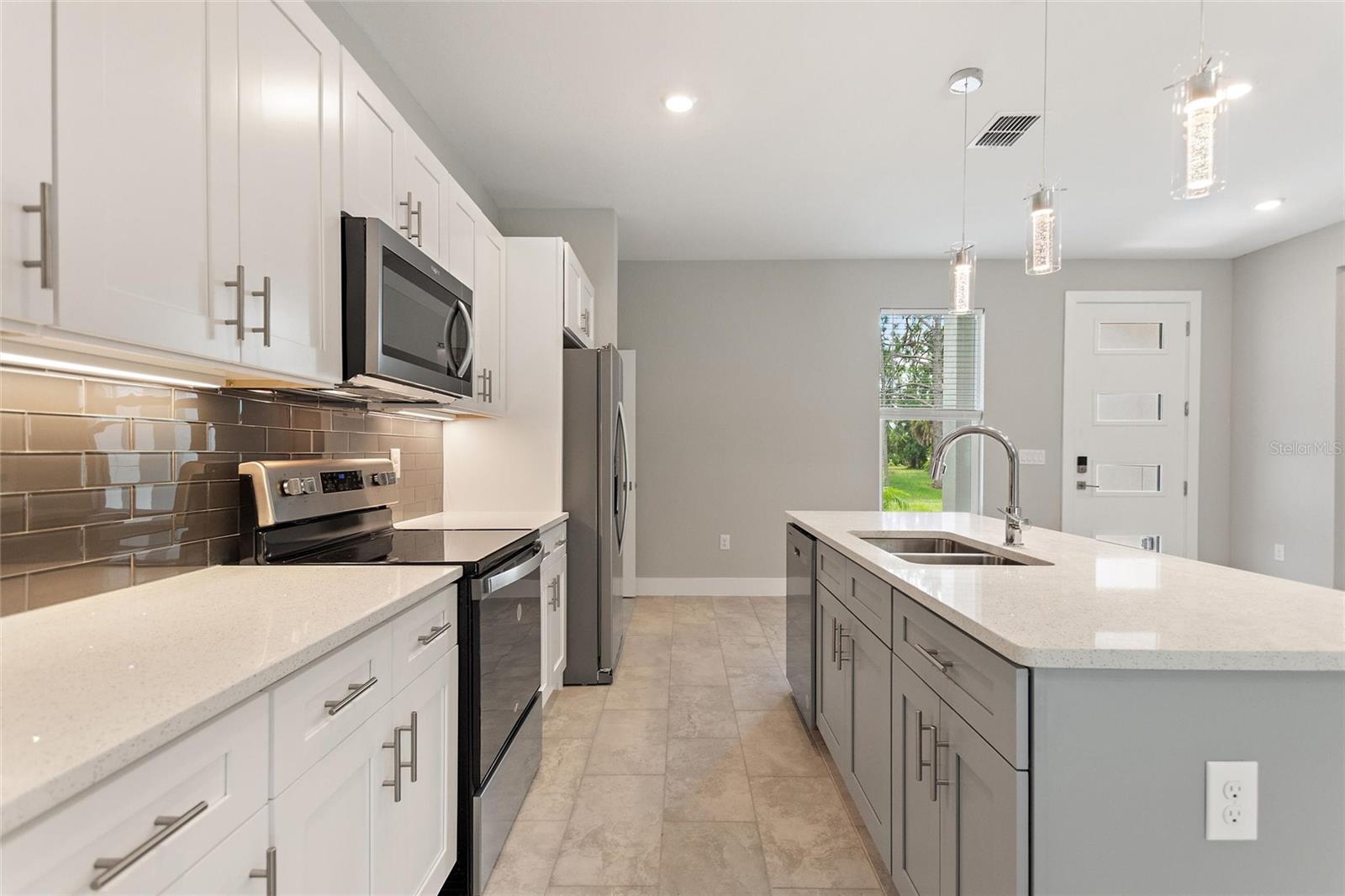 PORT CHARLOTTE SUB 10 - Residential Lease
