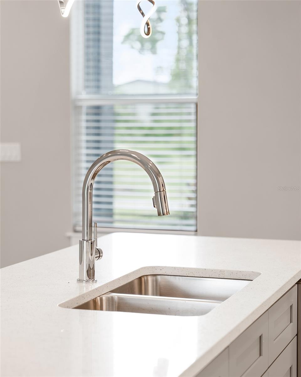 PORT CHARLOTTE SUB 10 - Residential Lease