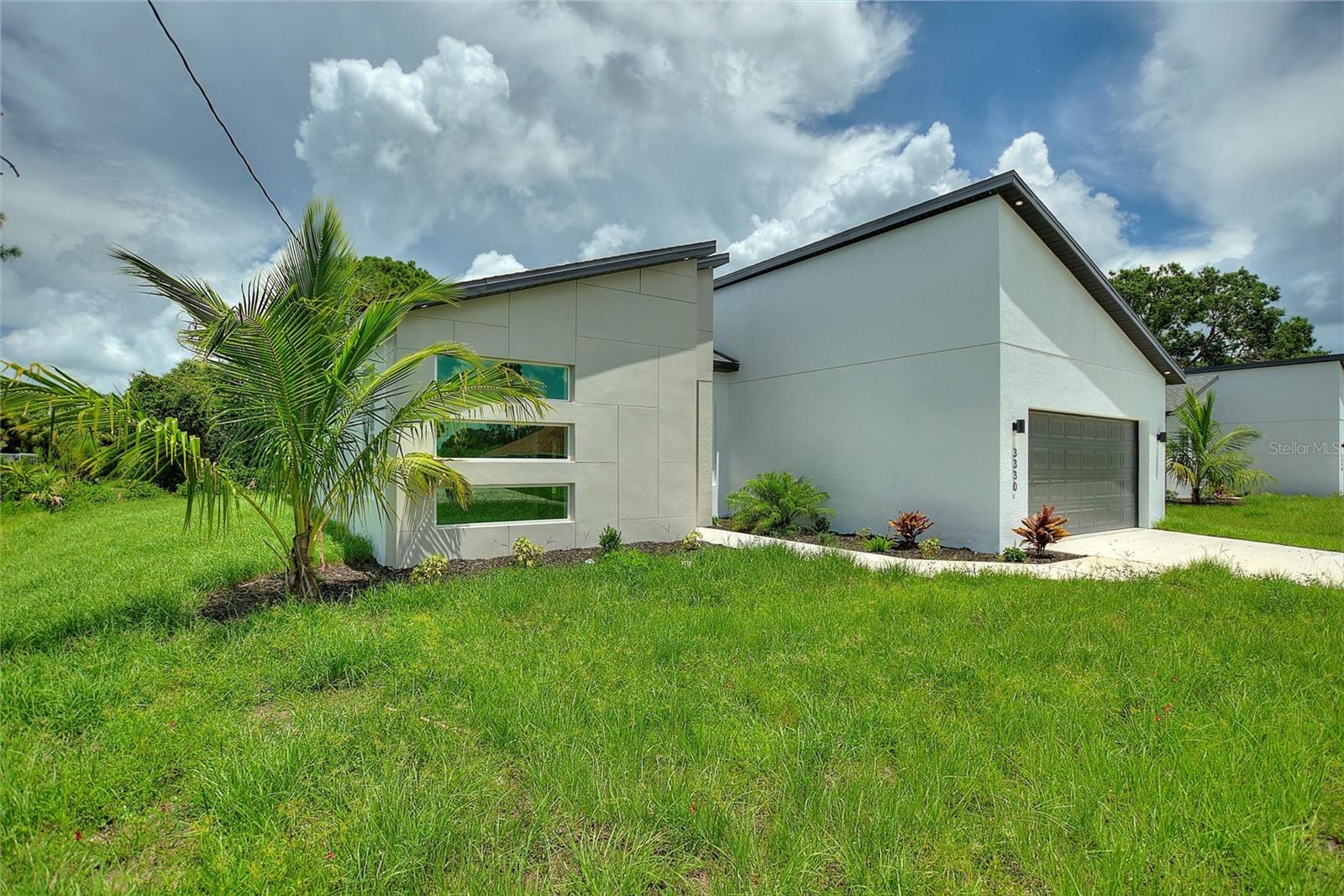 PORT CHARLOTTE SUB 10 - Residential Lease