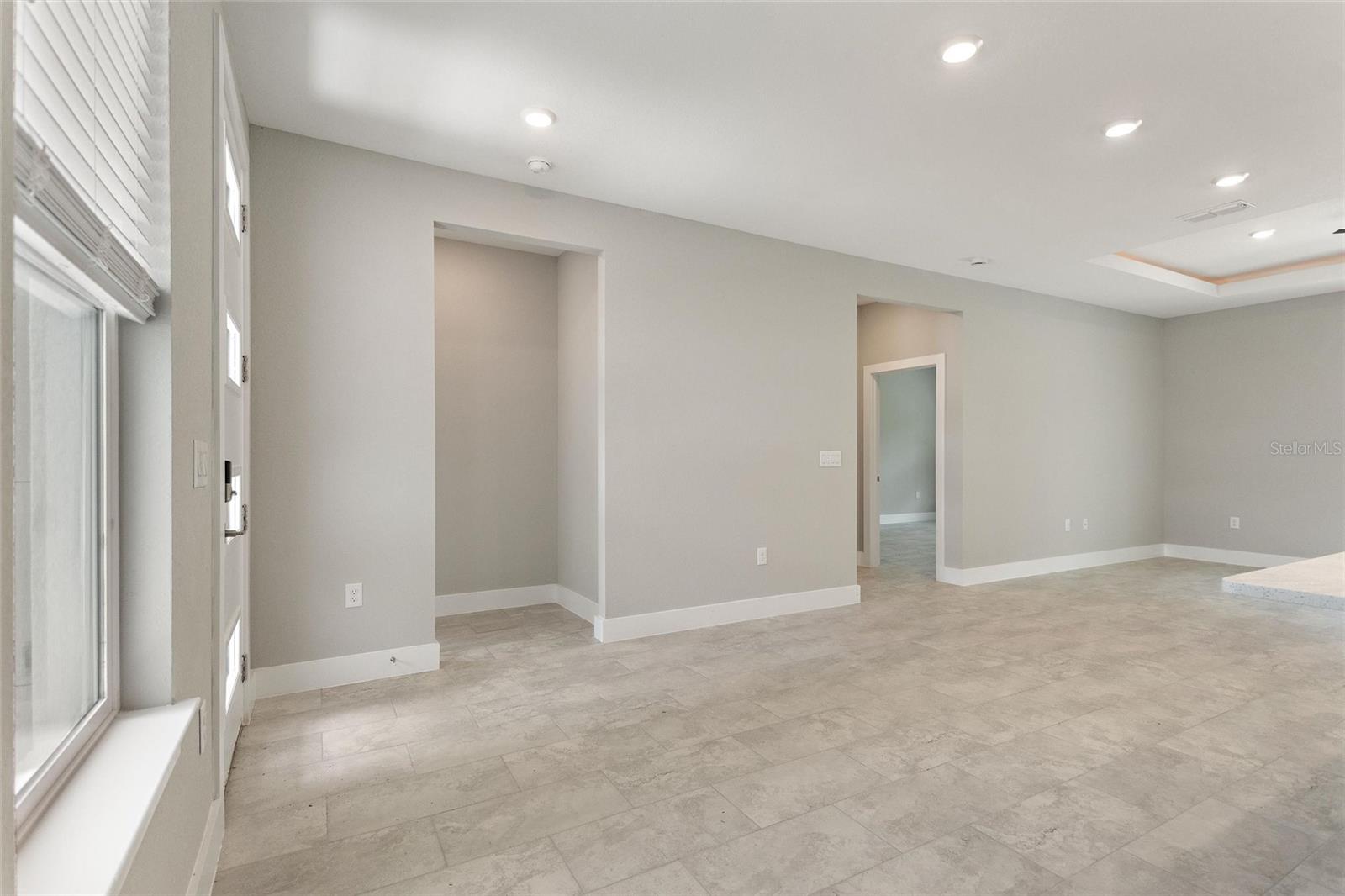 PORT CHARLOTTE SUB 10 - Residential Lease