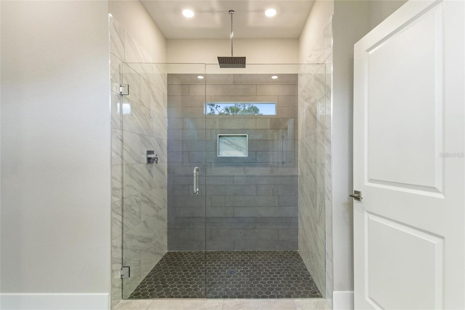PORT CHARLOTTE SUB 10 - Residential Lease
