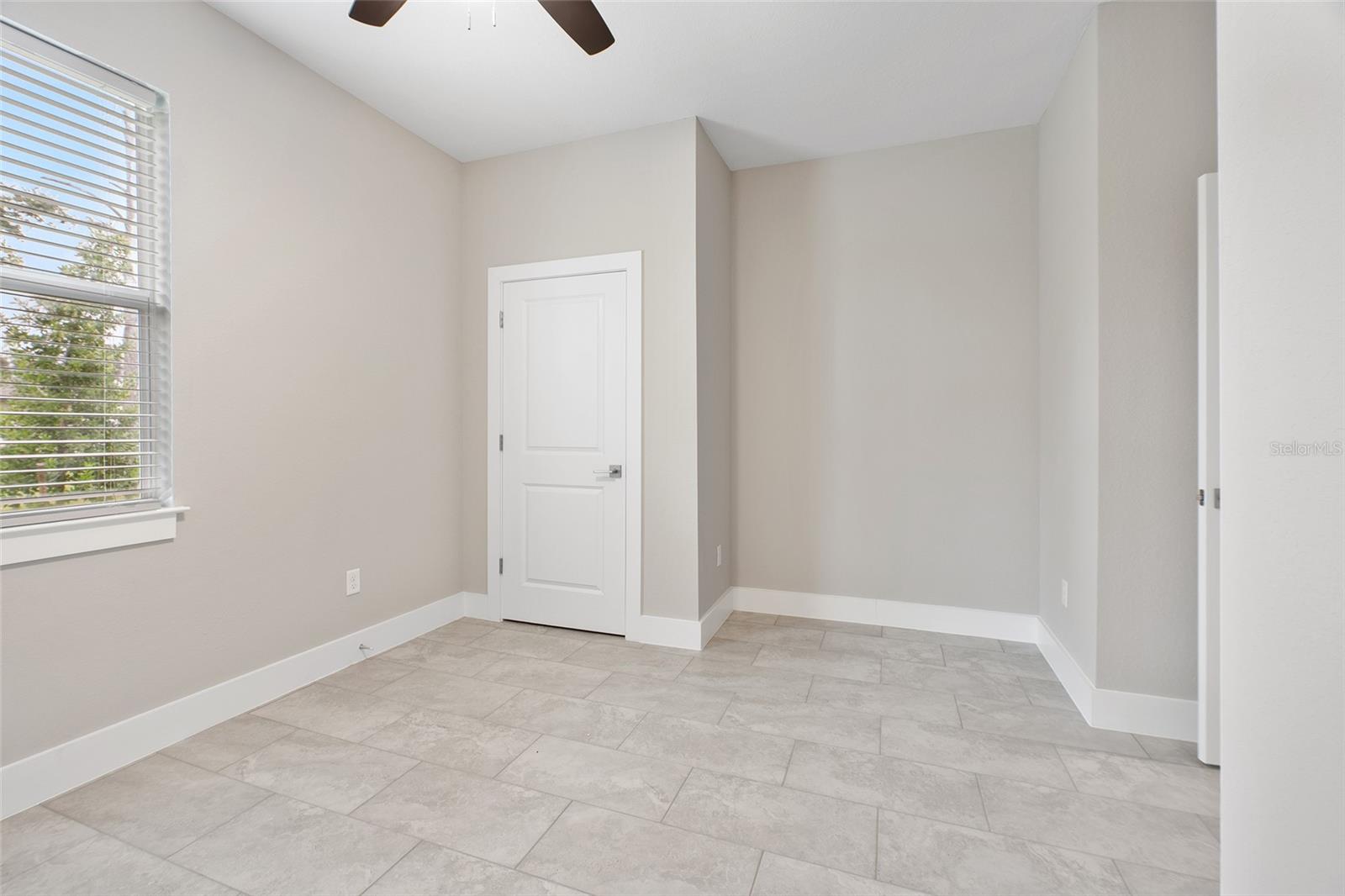 PORT CHARLOTTE SUB 10 - Residential Lease