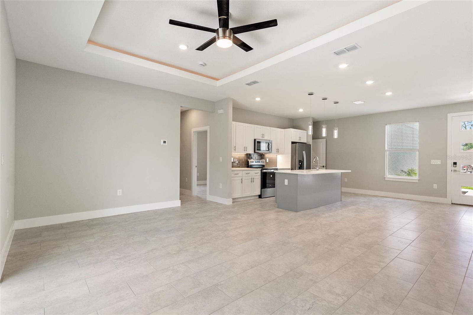 PORT CHARLOTTE SUB 10 - Residential Lease