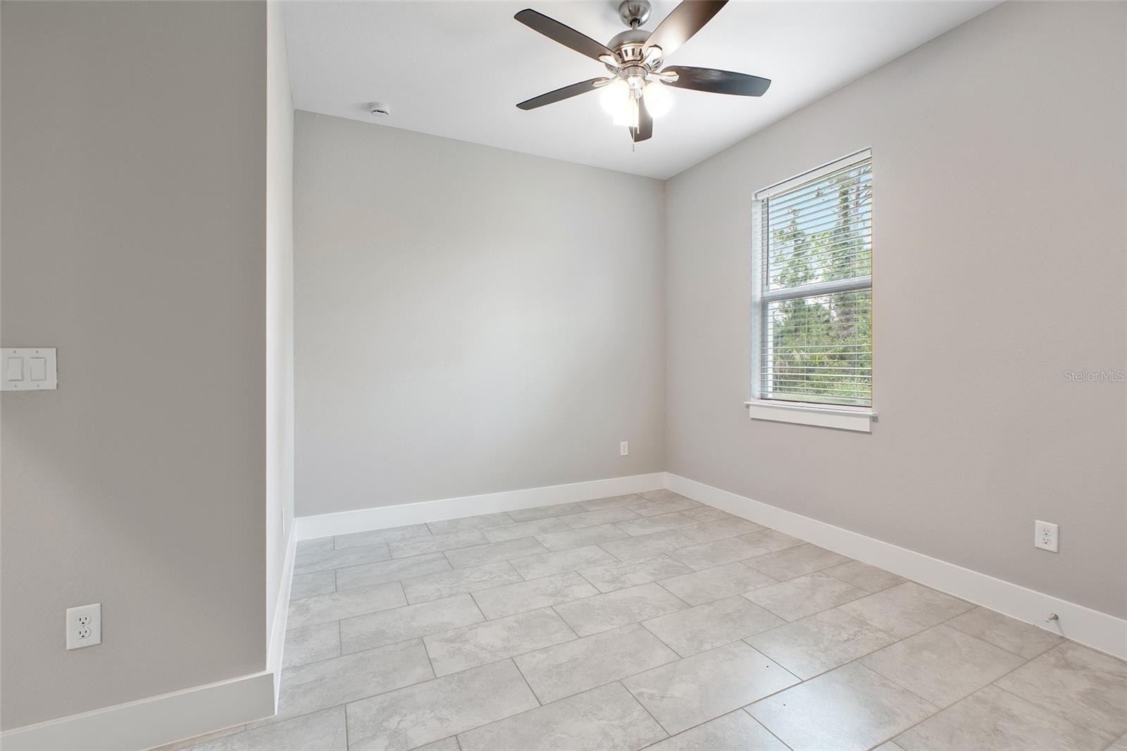 PORT CHARLOTTE SUB 10 - Residential Lease