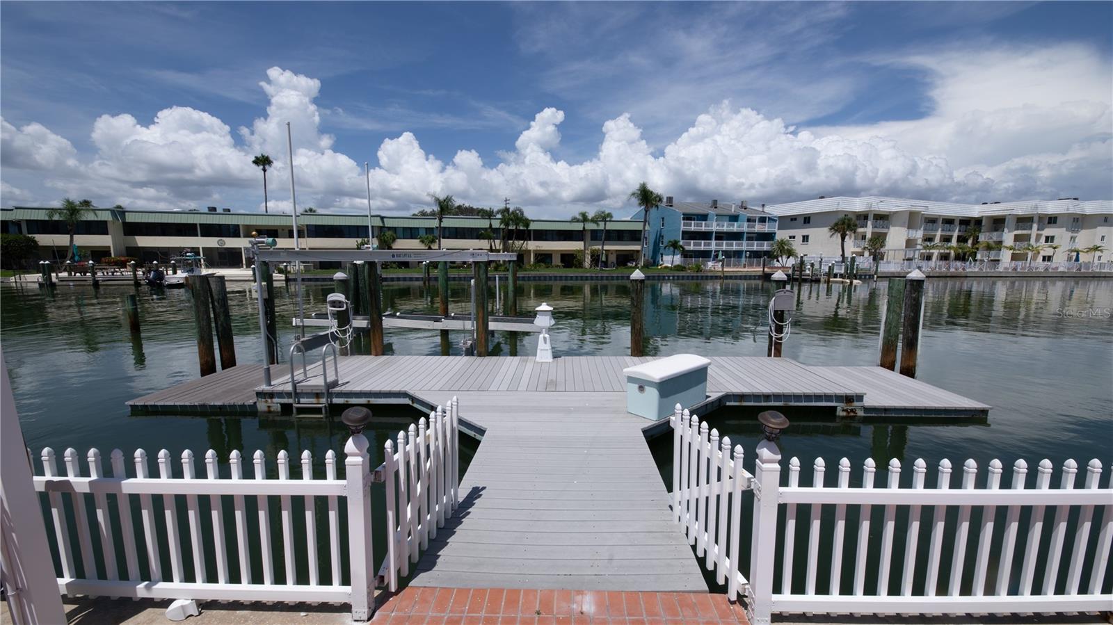 TREASURE ISLAND CITY OF - Land