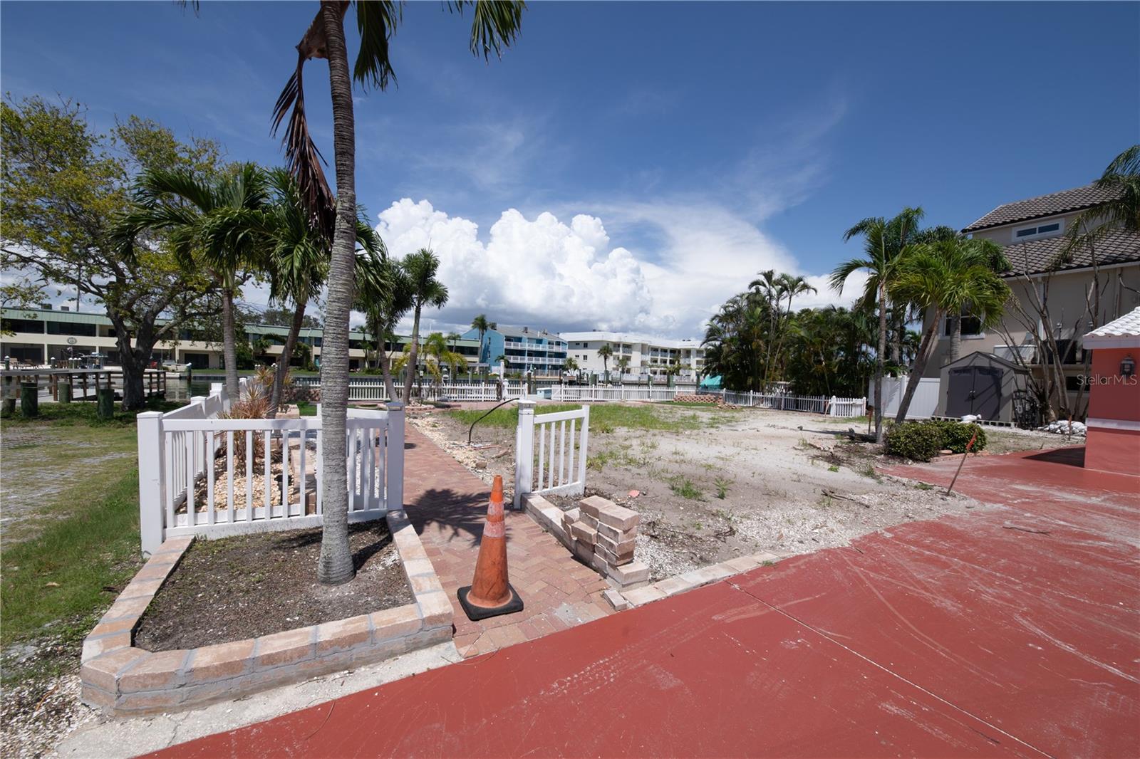 TREASURE ISLAND CITY OF - Land